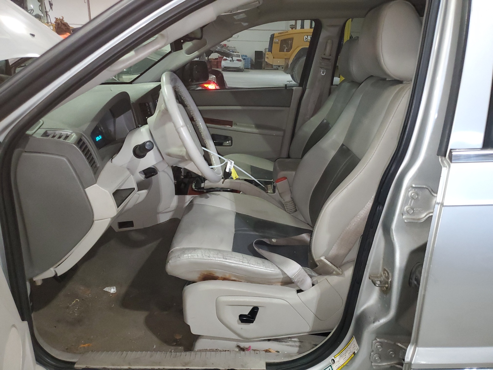 1J4HR58N95C666571 2005 Jeep Grand Cherokee Limited