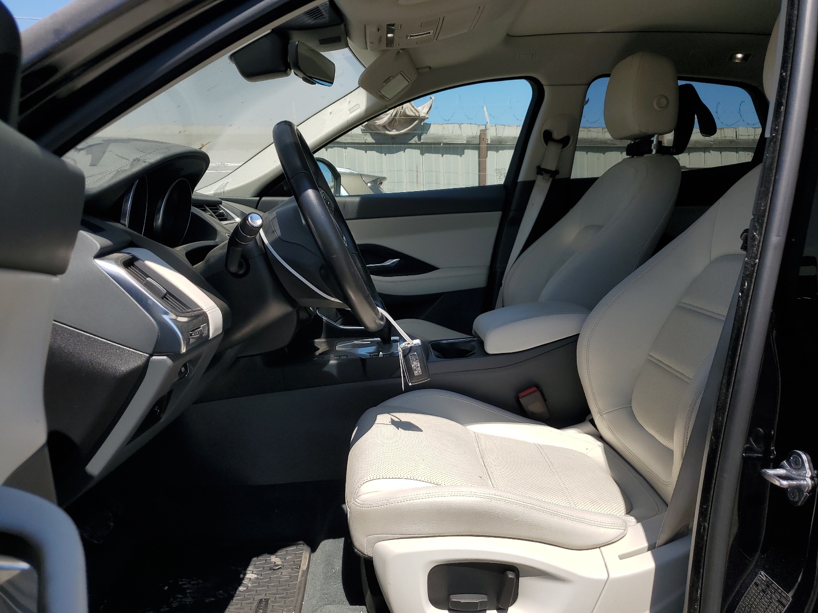 SADFJ2FX1K1Z63014 2019 Jaguar E-Pace S