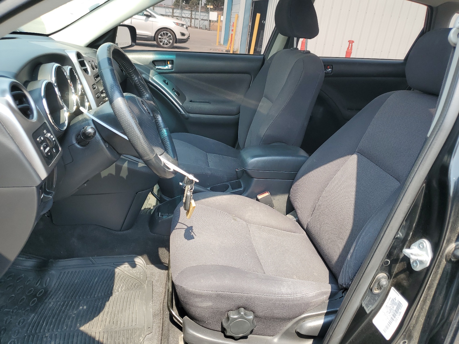 2T1KR32EX3C036586 2003 Toyota Corolla Matrix Xr