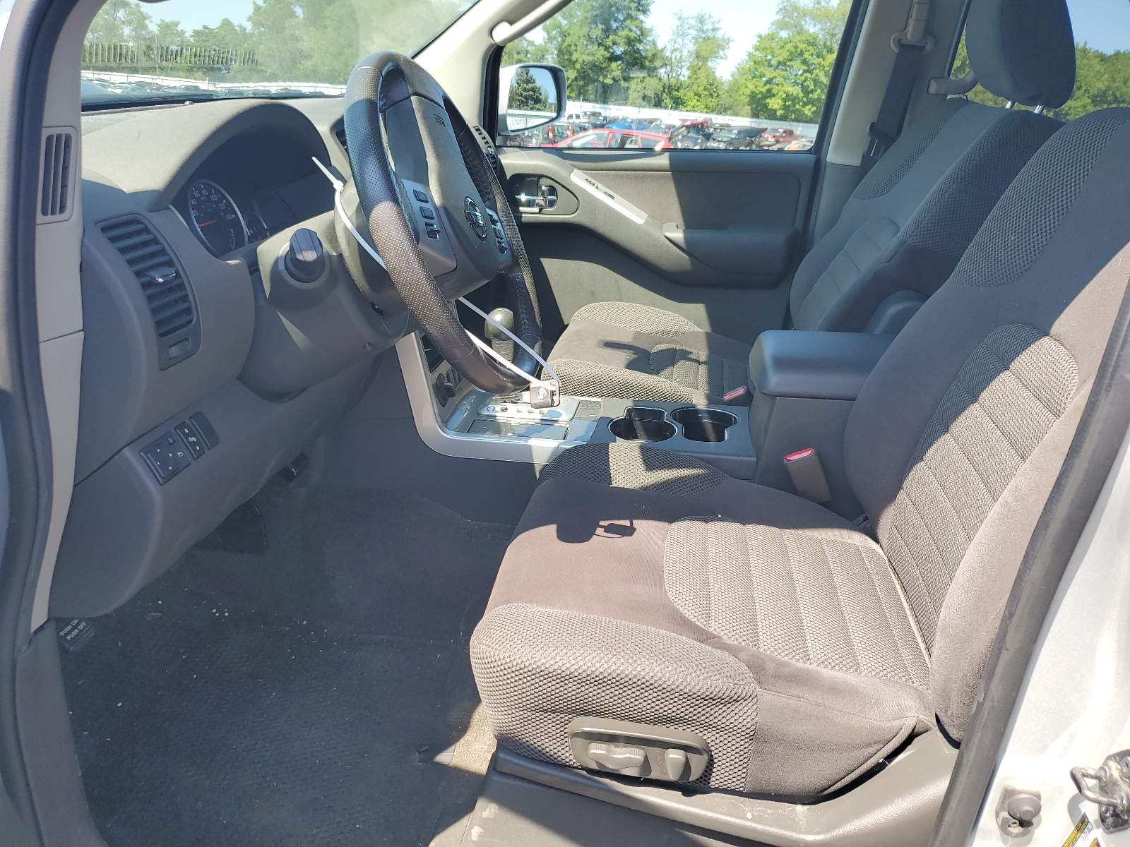 5N1AR1NB7BC633733 2011 Nissan Pathfinder S