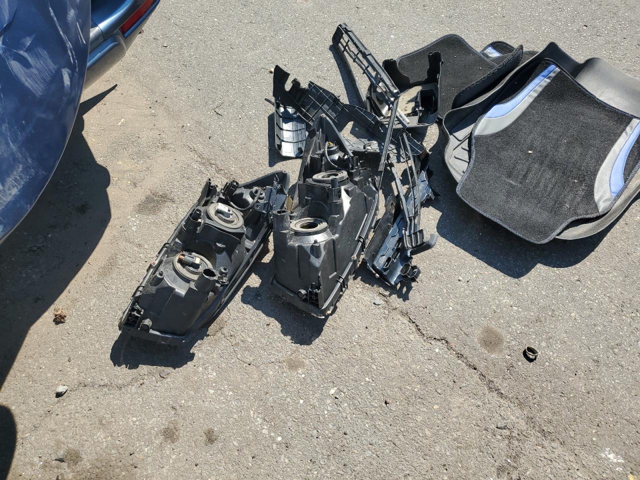 2009 Toyota Rav4 Sport VIN: JTMBF32V79D005591 Lot: 61731154