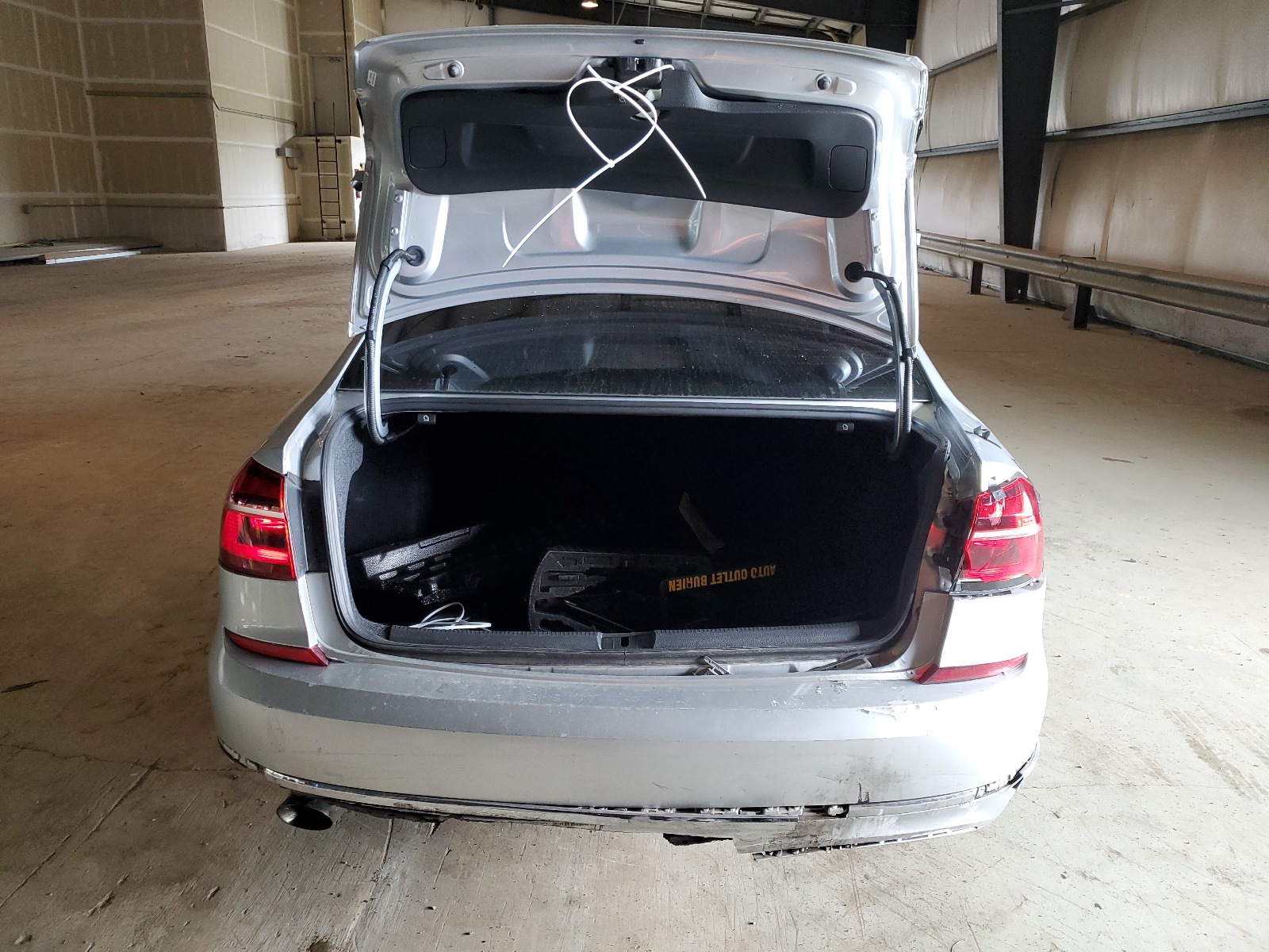 1VWLA7A36KC011353 2019 Volkswagen Passat Wolfsburg