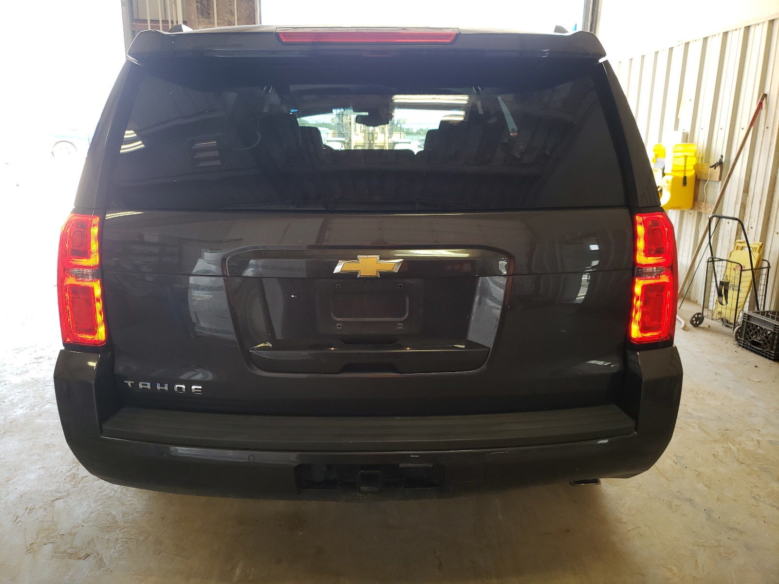 1GNSCBKC5JR225456 2018 Chevrolet Tahoe C1500 Lt