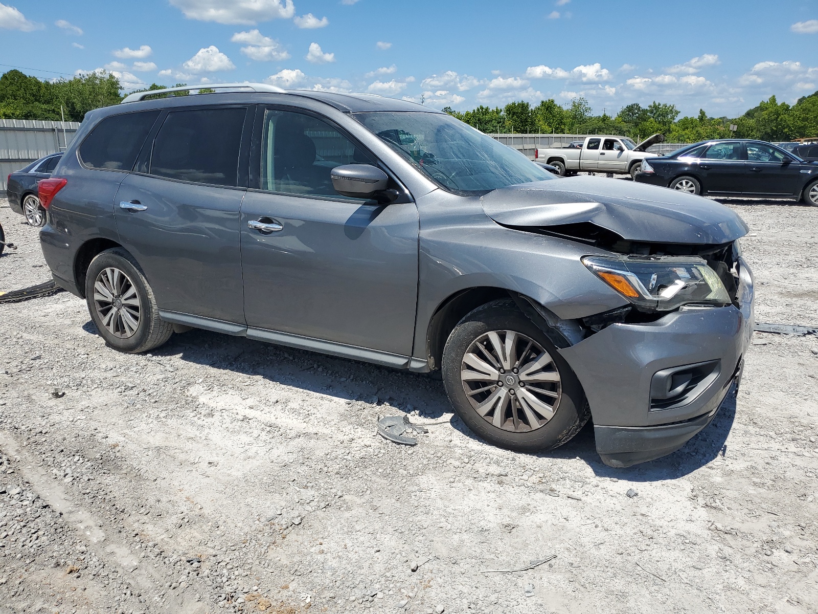 2019 Nissan Pathfinder S vin: 5N1DR2MN8KC598750