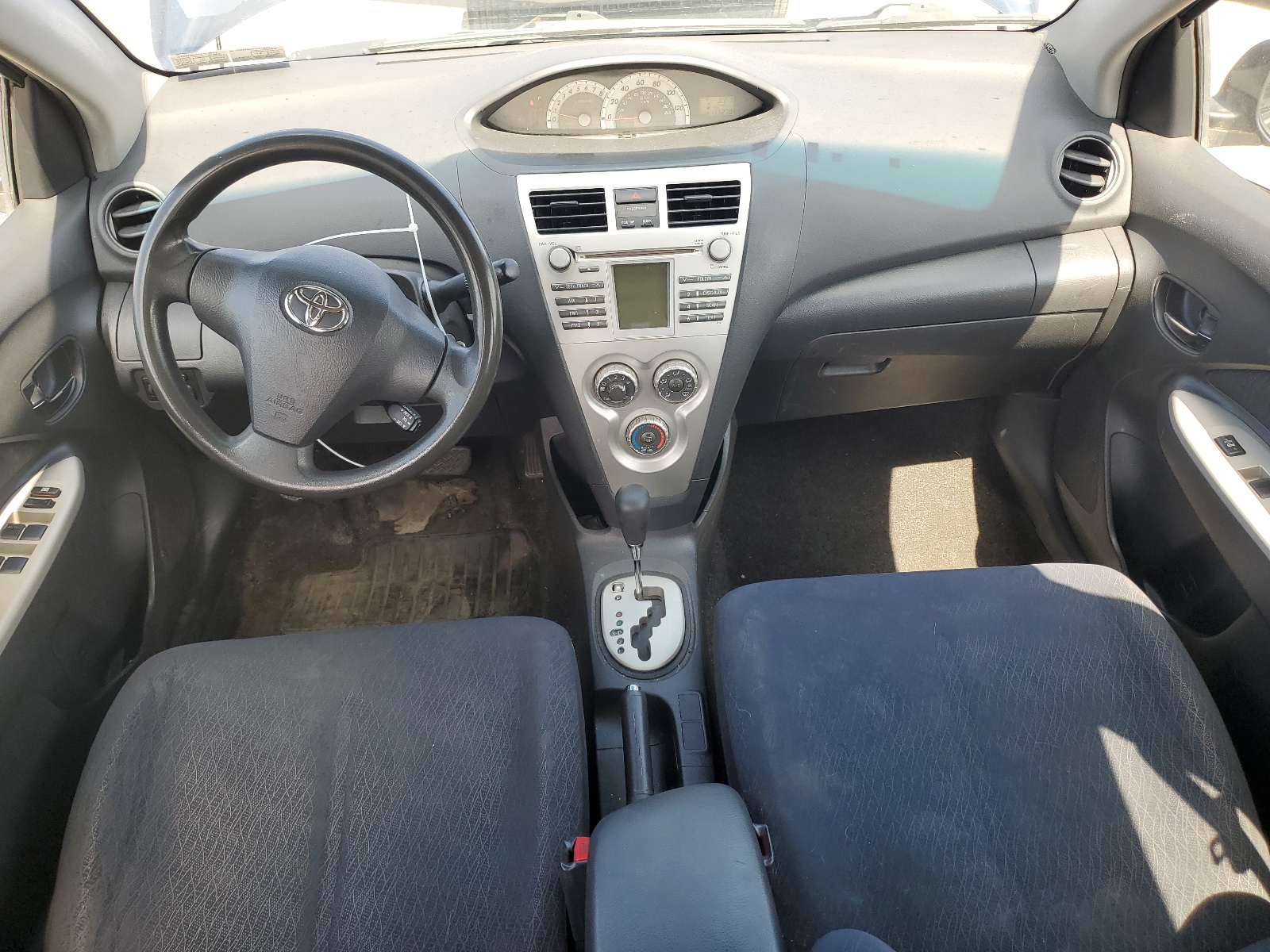 JTDBT923171013937 2007 Toyota Yaris