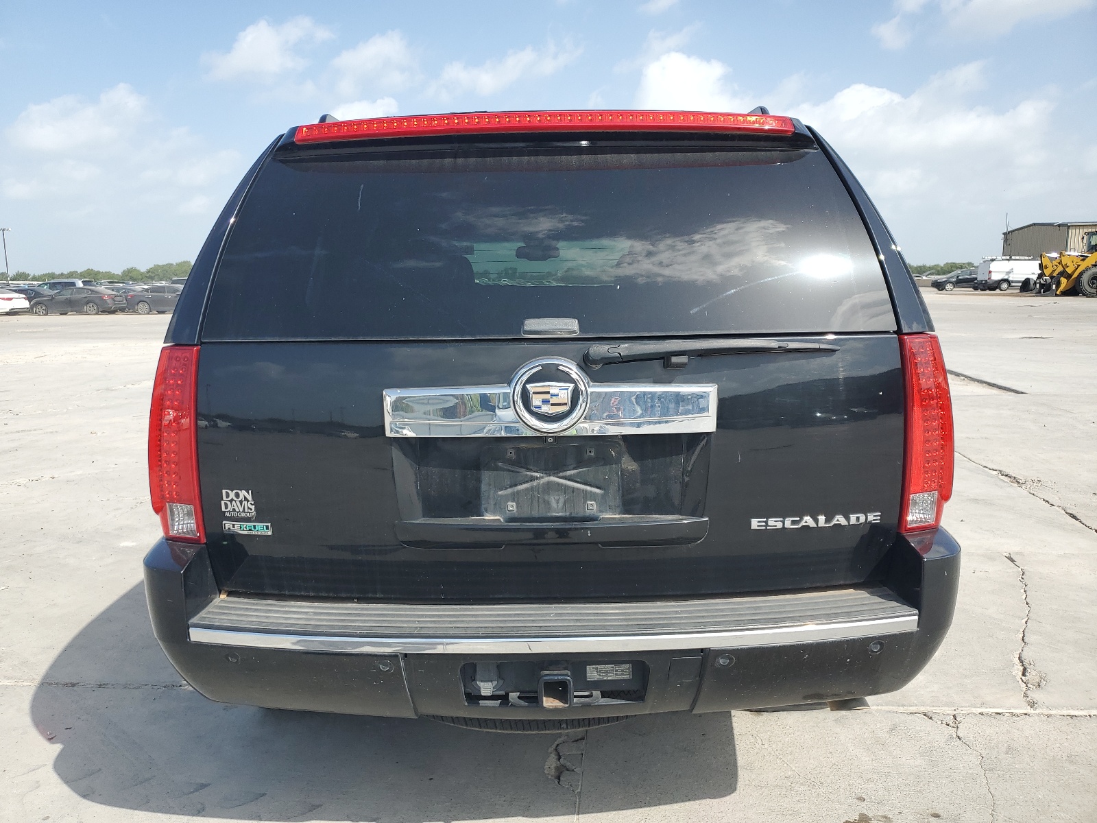 1GYS4BEF3BR338149 2011 Cadillac Escalade Luxury