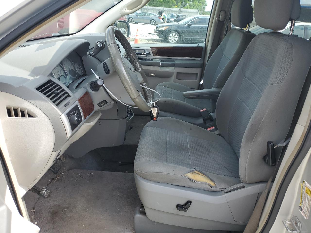 2010 Chrysler Town & Country Touring VIN: 2A4RR5D14AR414042 Lot: 65338364