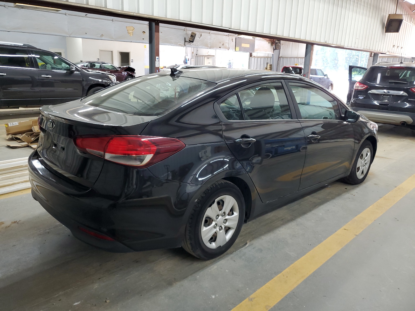 2018 Kia Forte Lx vin: 3KPFK4A79JE178795