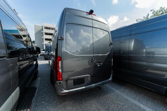  MERCEDES-BENZ SPRINTER 2022 Сірий