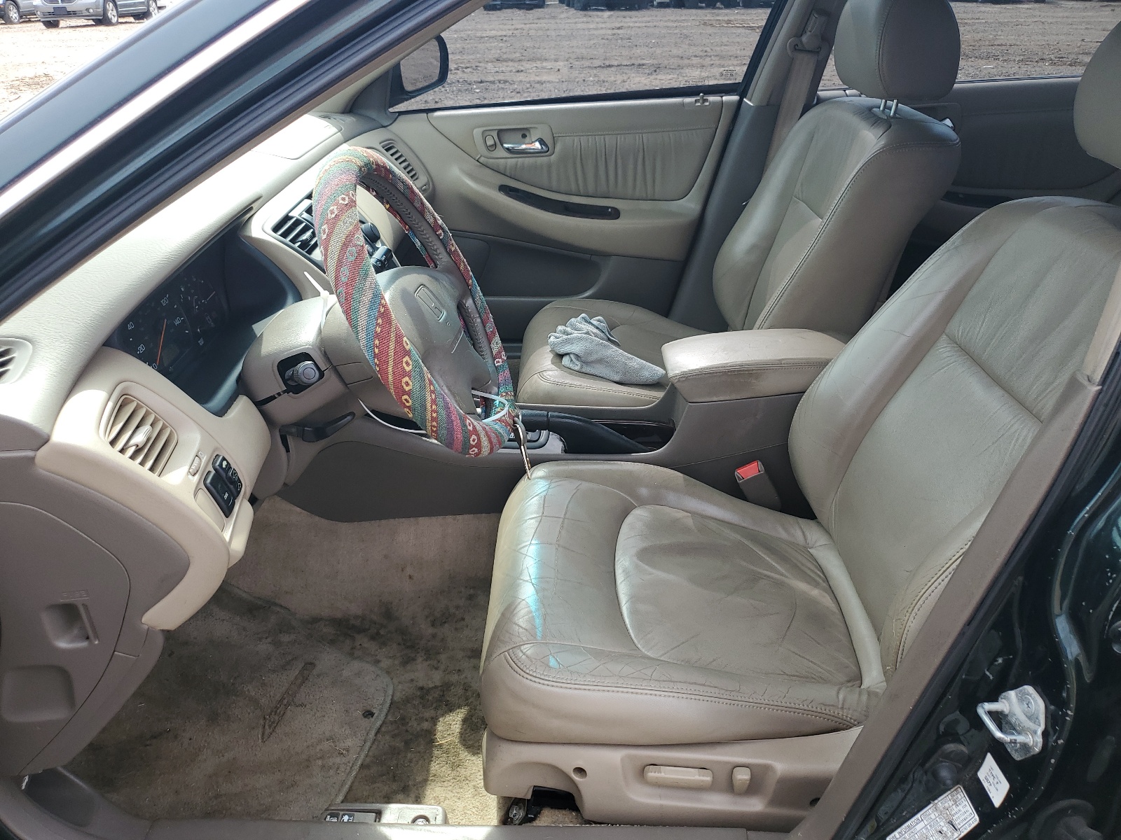 1HGCG5661YA153317 2000 Honda Accord Ex