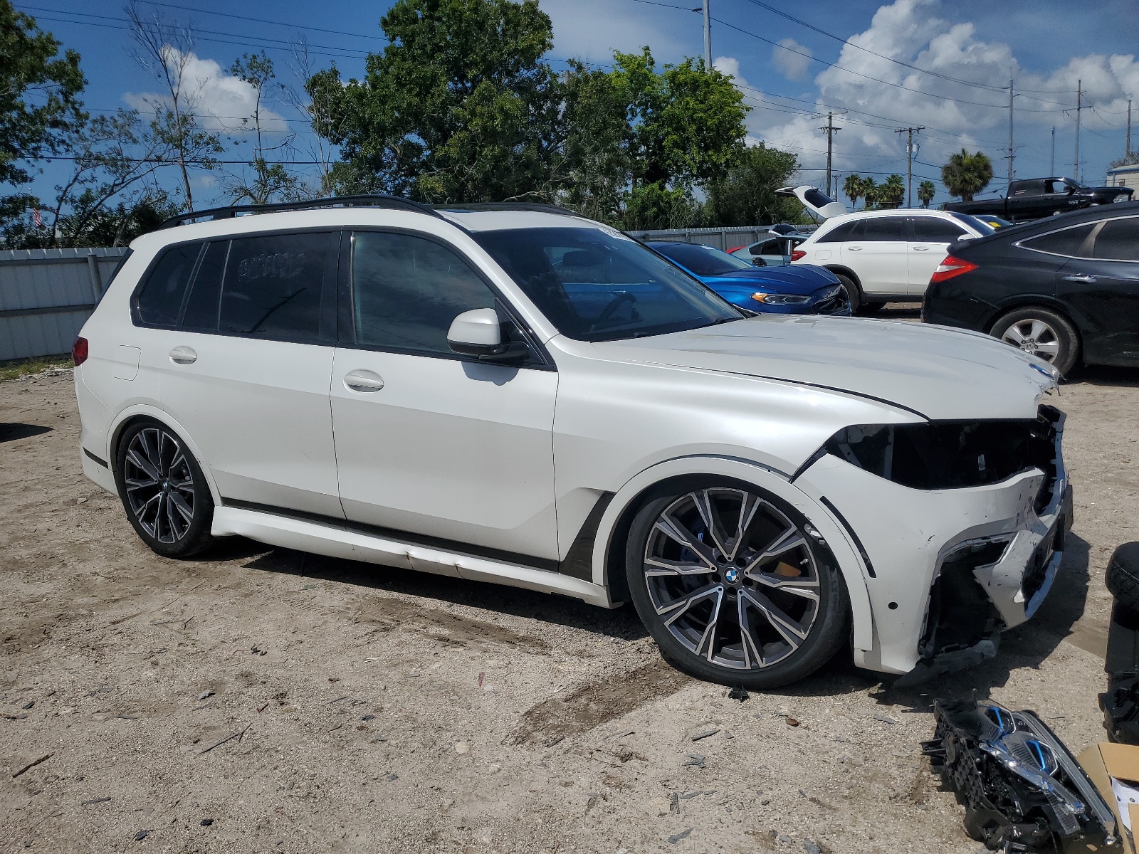 5UXCX6C0XL9D38031 2020 BMW X7 M50I