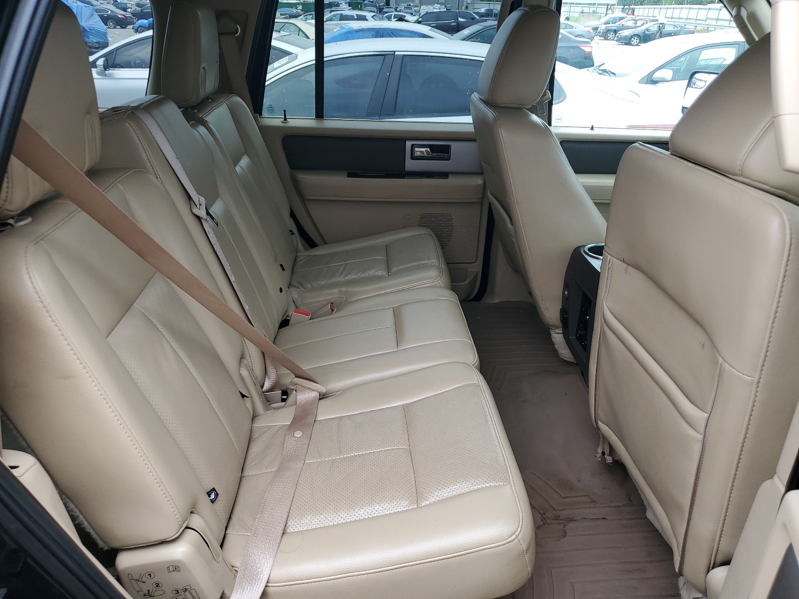 1FMJU1H55EEF03074 2014 Ford Expedition Xlt