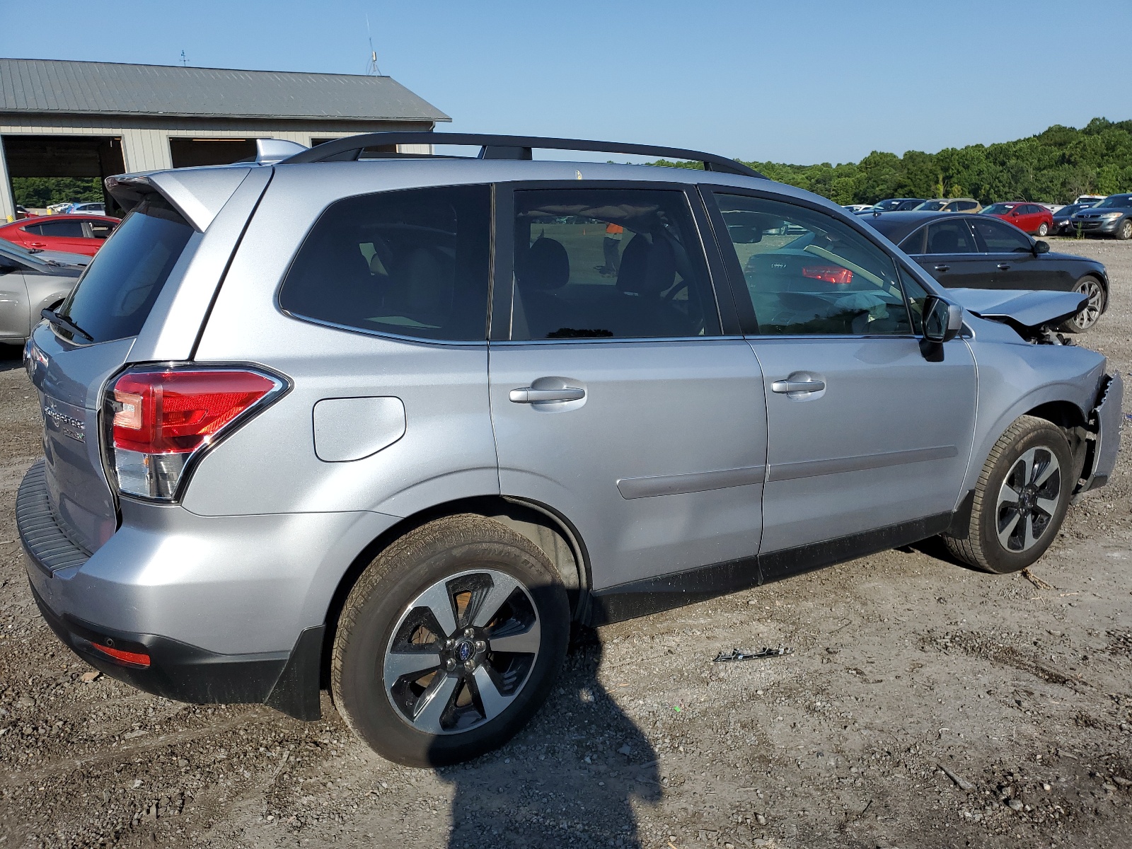 2017 Subaru Forester 2.5I Limited vin: JF2SJARC8HH505808