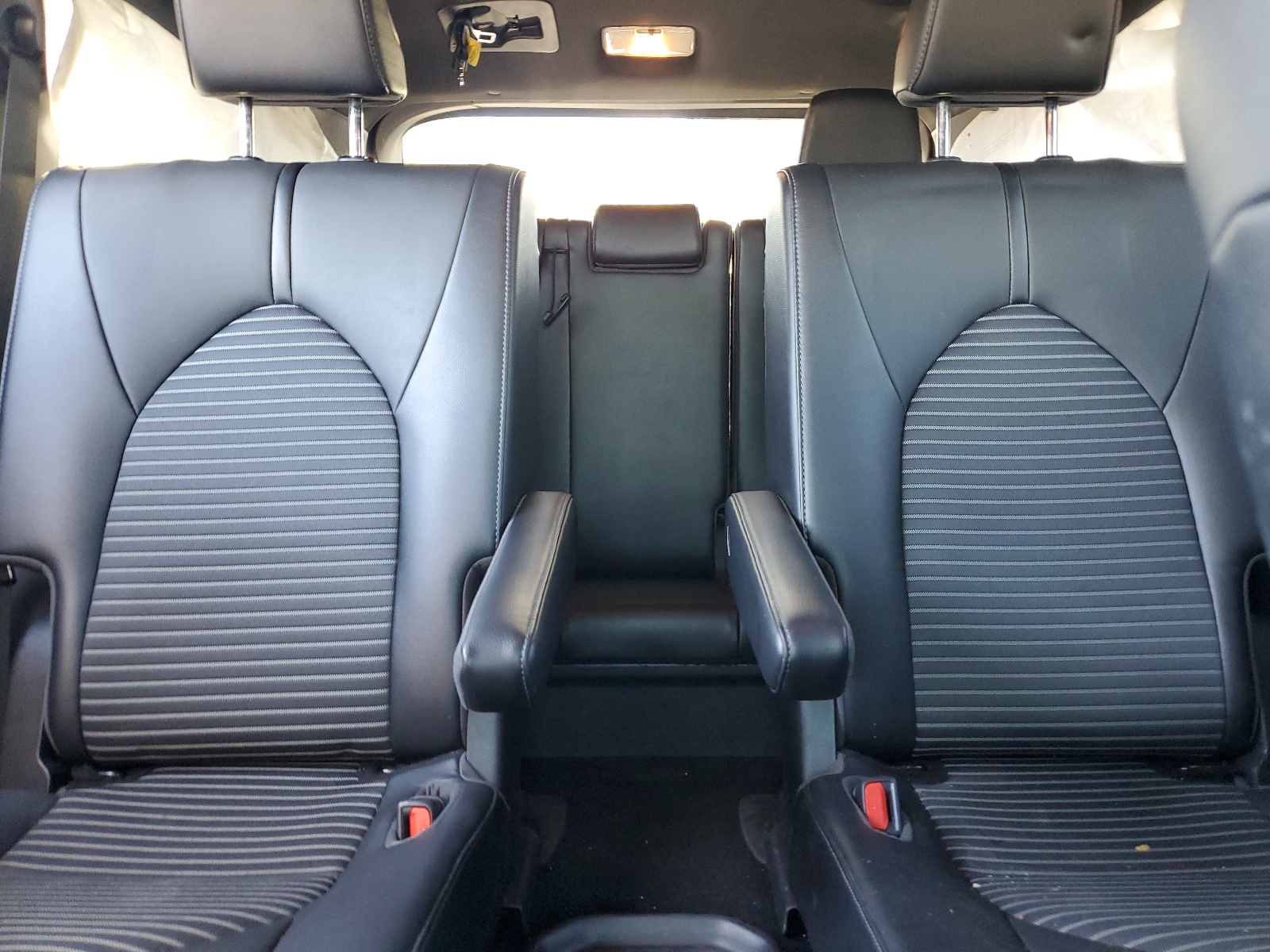 5TDLZRBH8MS103700 2021 Toyota Highlander Xse