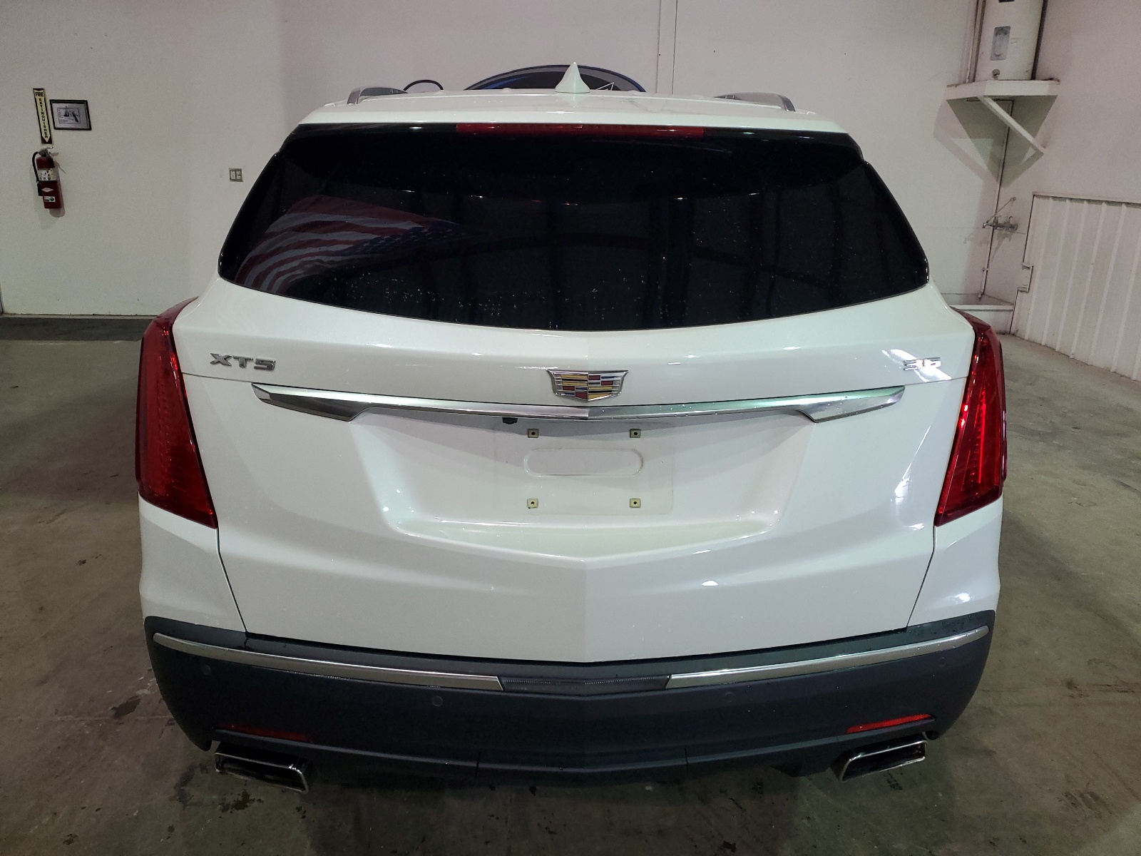 1GYKNERS4JZ230823 2018 Cadillac Xt5 Premium Luxury