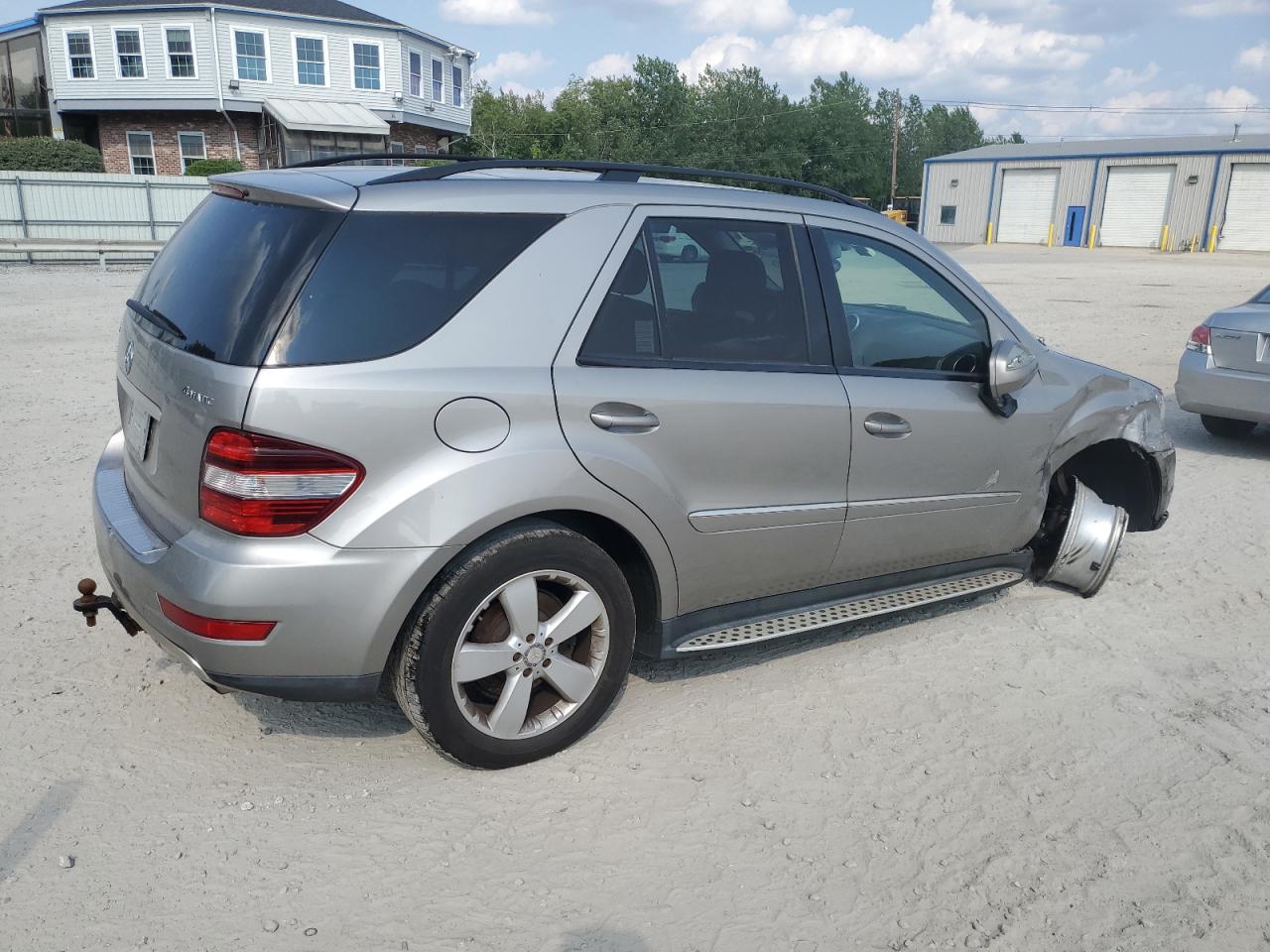 2009 Mercedes-Benz Ml 350 VIN: 4JGBB86E29A453592 Lot: 65363814