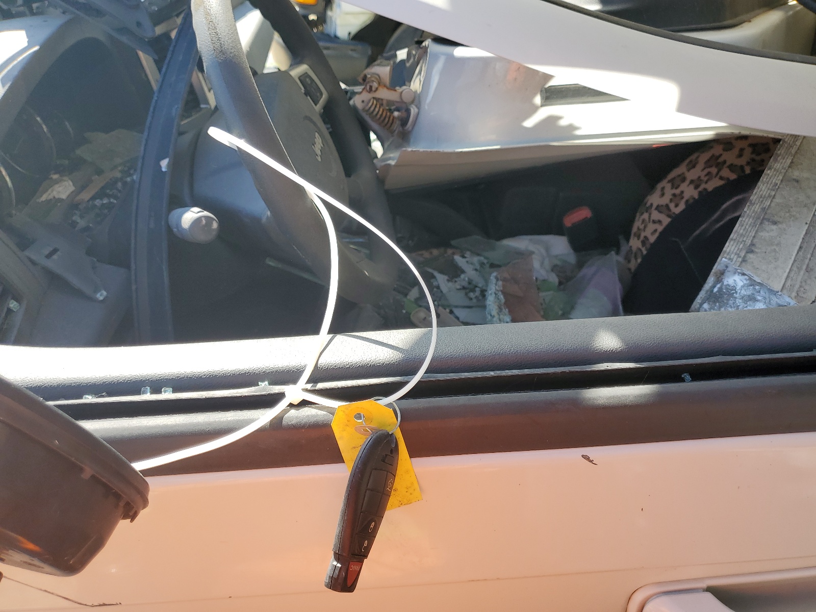 1J8GR48K48C223341 2008 Jeep Grand Cherokee Laredo