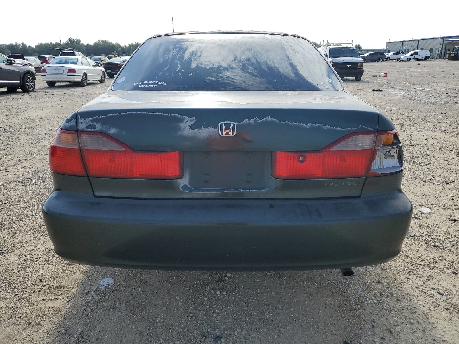 1HGCG5647XA082752 1999 Honda Accord Lx