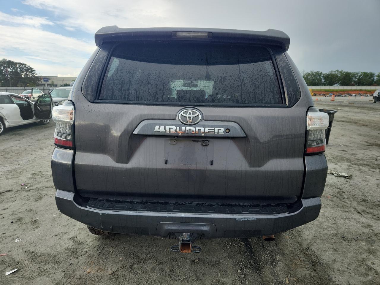 2014 Toyota 4Runner Sr5 VIN: JTEBU5JR3E5182029 Lot: 63753395