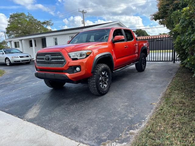 Pickups TOYOTA TACOMA 2017 Orange