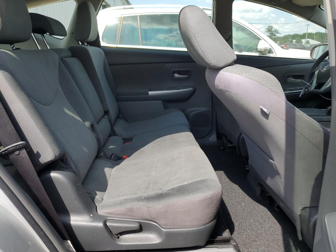 2013 Toyota Prius V VIN: JTDZN3EU7D3233240 Lot: 63438935