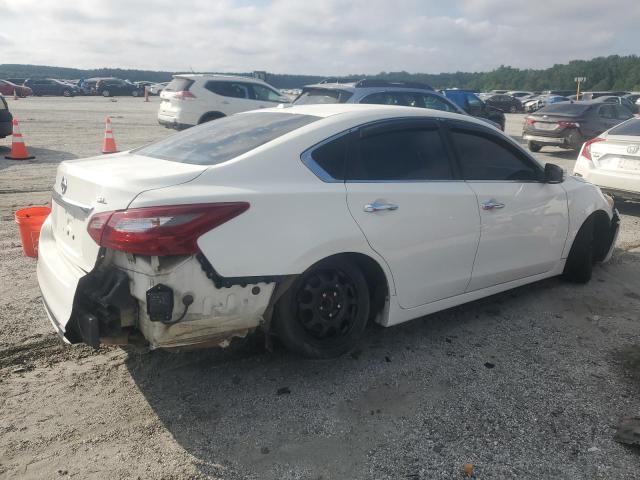  NISSAN ALTIMA 2018 Белы