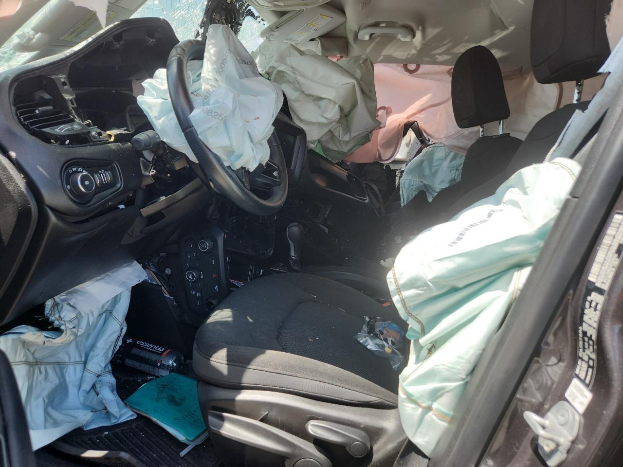 2018 Jeep Renegade Latitude VIN: ZACCJABB3JPG97612 Lot: 63240765