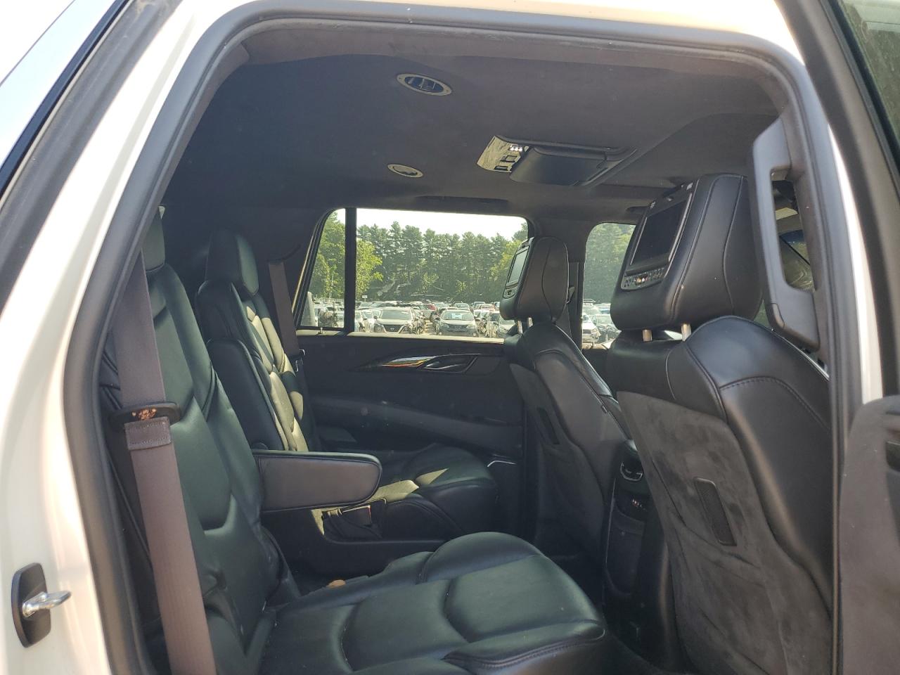 2015 Cadillac Escalade Platinum VIN: 1GYS4PKJ2FR735699 Lot: 65224585