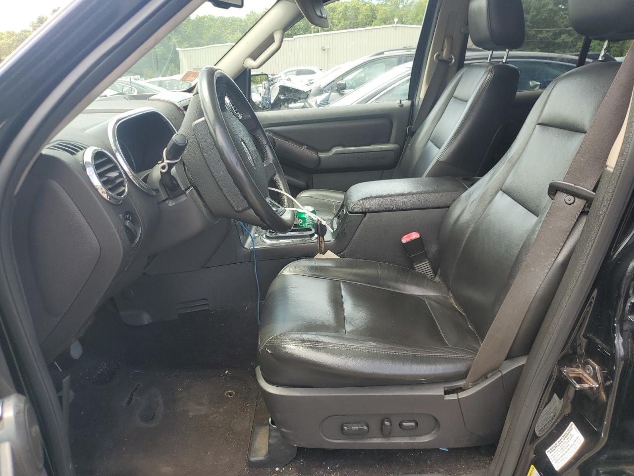 2007 Ford Explorer Limited VIN: 1FMEU75827UB44195 Lot: 65133025