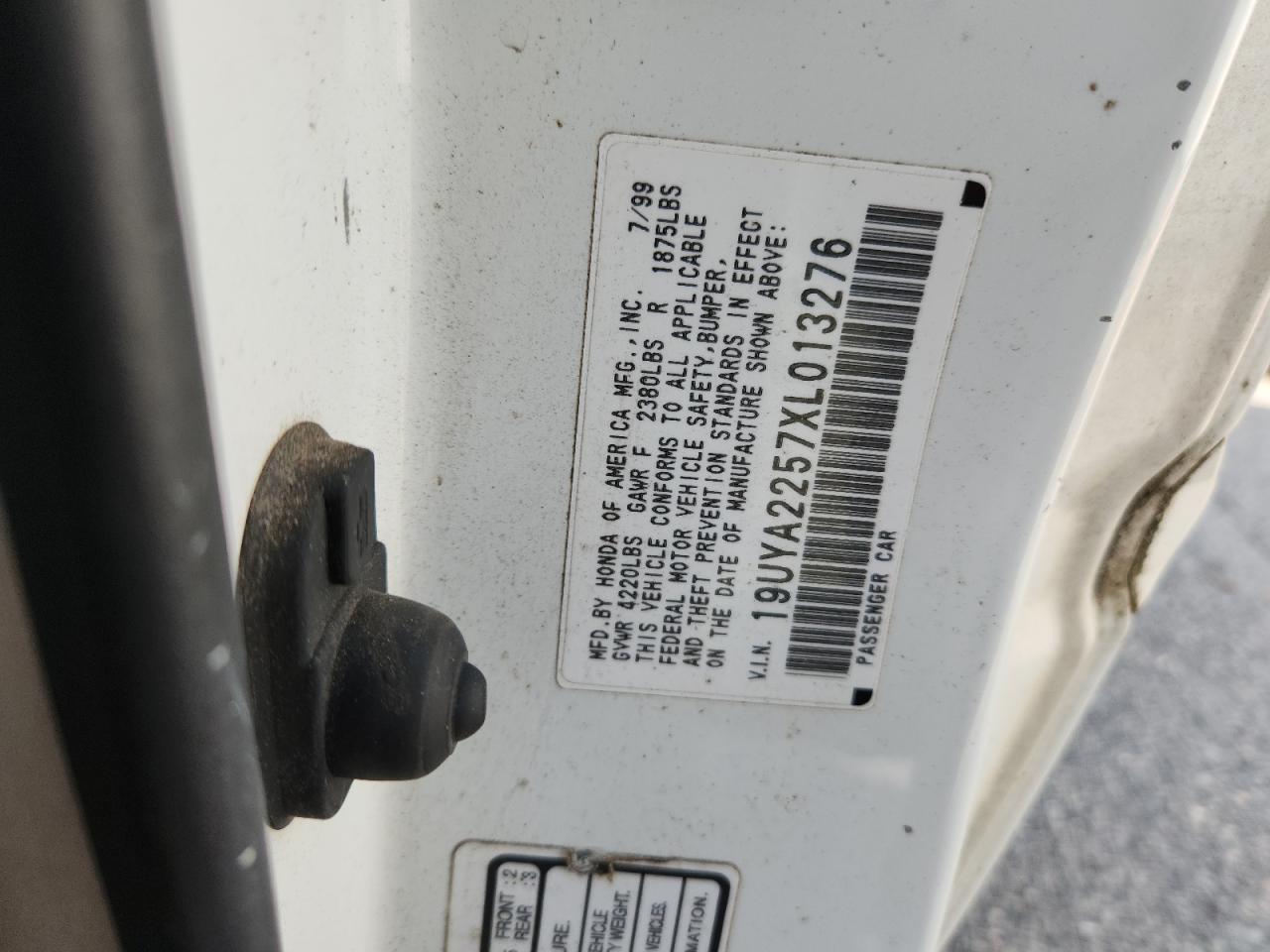 19uya2257xl013276 19UYA2257XL013276 1999 Acura 3.0Cl