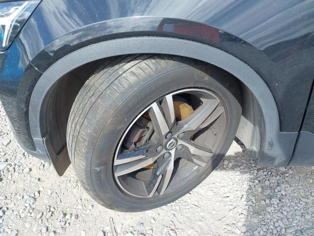 2022 VOLVO XC40 2.0 B4P PLUS DARK 5DR AWD AUTO