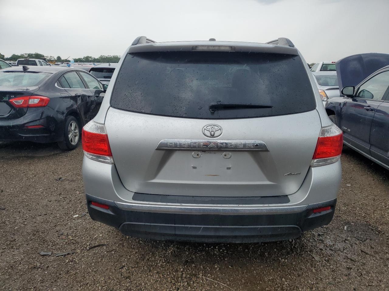 2011 Toyota Highlander Base VIN: 5TDBK3EH3BS061233 Lot: 63924565