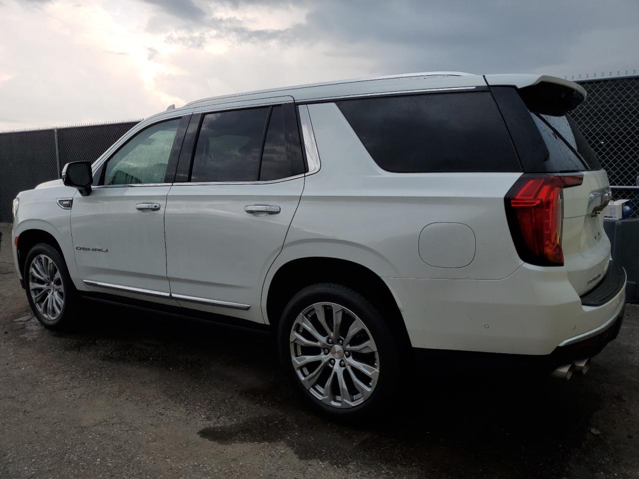 2024 GMC Yukon Denali white null gas 1GKS2DKL6RR249417 photo #3