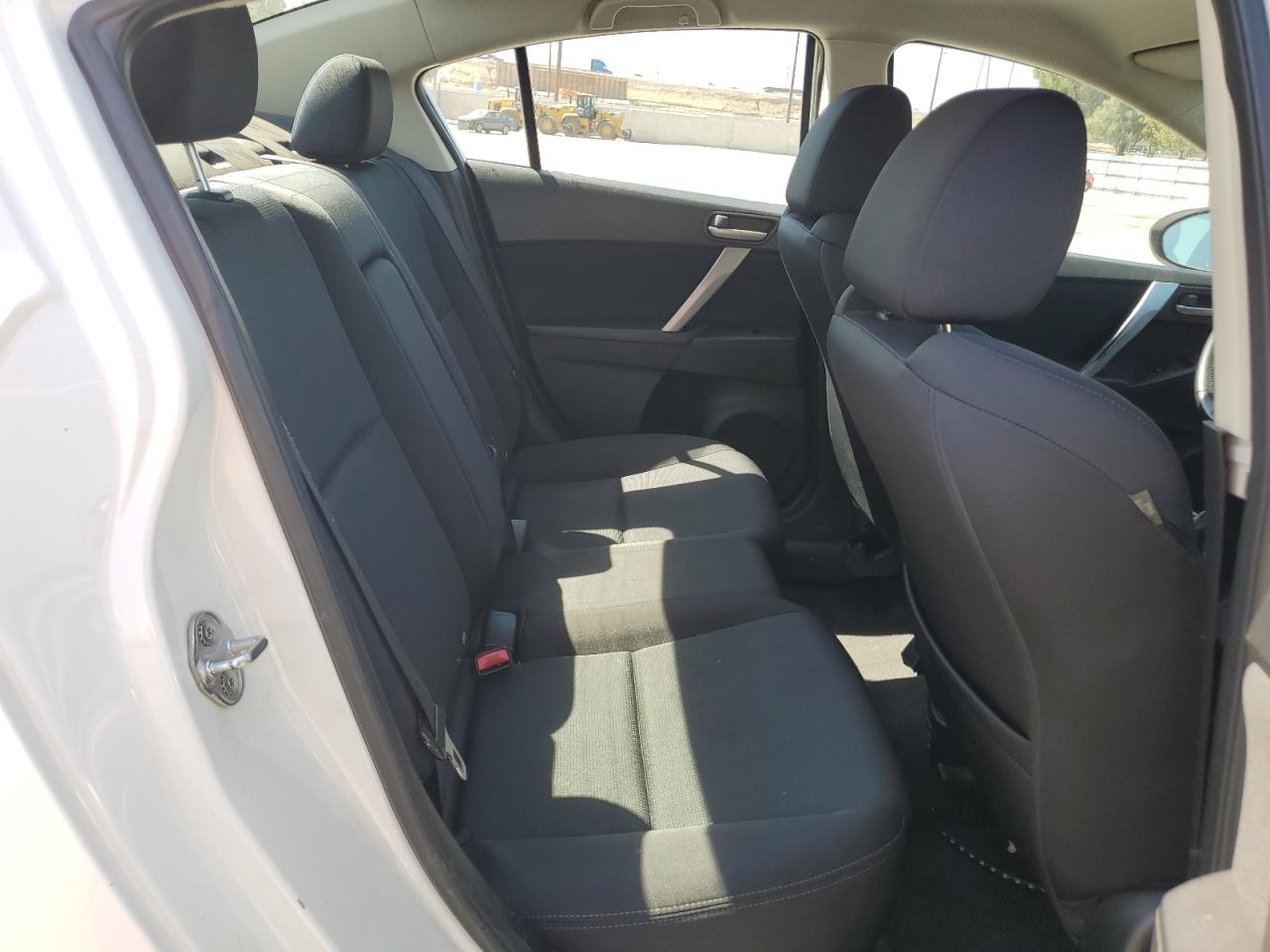 2021 Mazda 3 S VIN: JM1BL1U67B1360609 Lot: 64313405