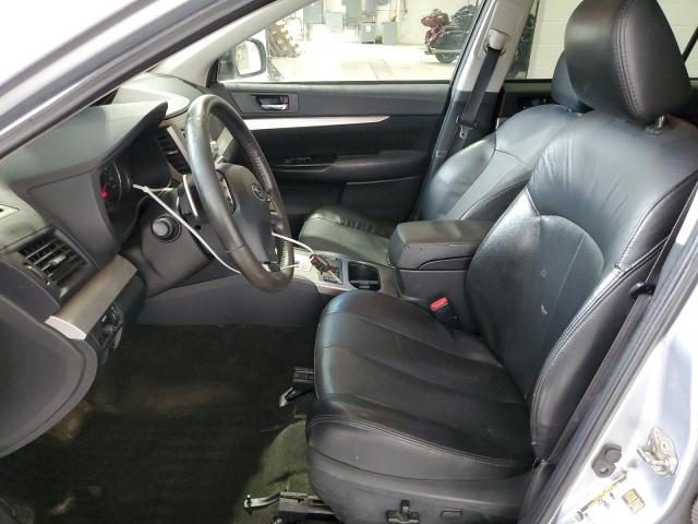  SUBARU OUTBACK 2013 Серебристый