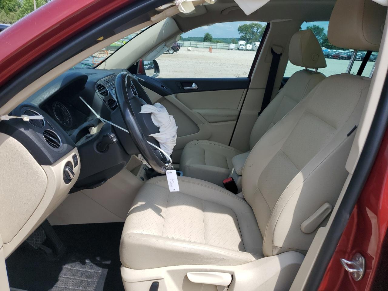 2014 Volkswagen Tiguan S VIN: WVGBV3AX9EW105059 Lot: 64564555
