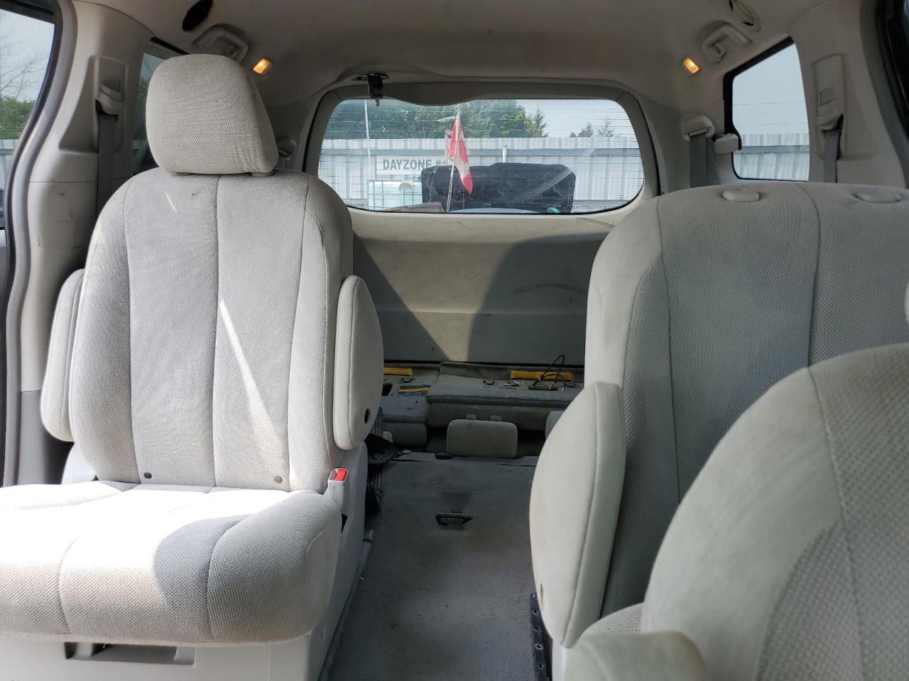 2011 Toyota Sienna VIN: 5TDZK3DCXBS006119 Lot: 64379885