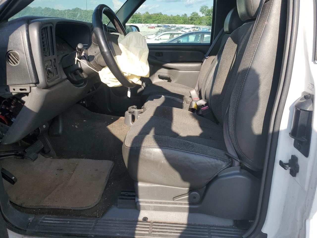 2003 Chevrolet Silverado C1500 VIN: 2GCEC19X531334231 Lot: 62837145