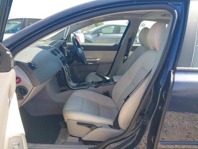 2011 VOLVO S40 SE LUX