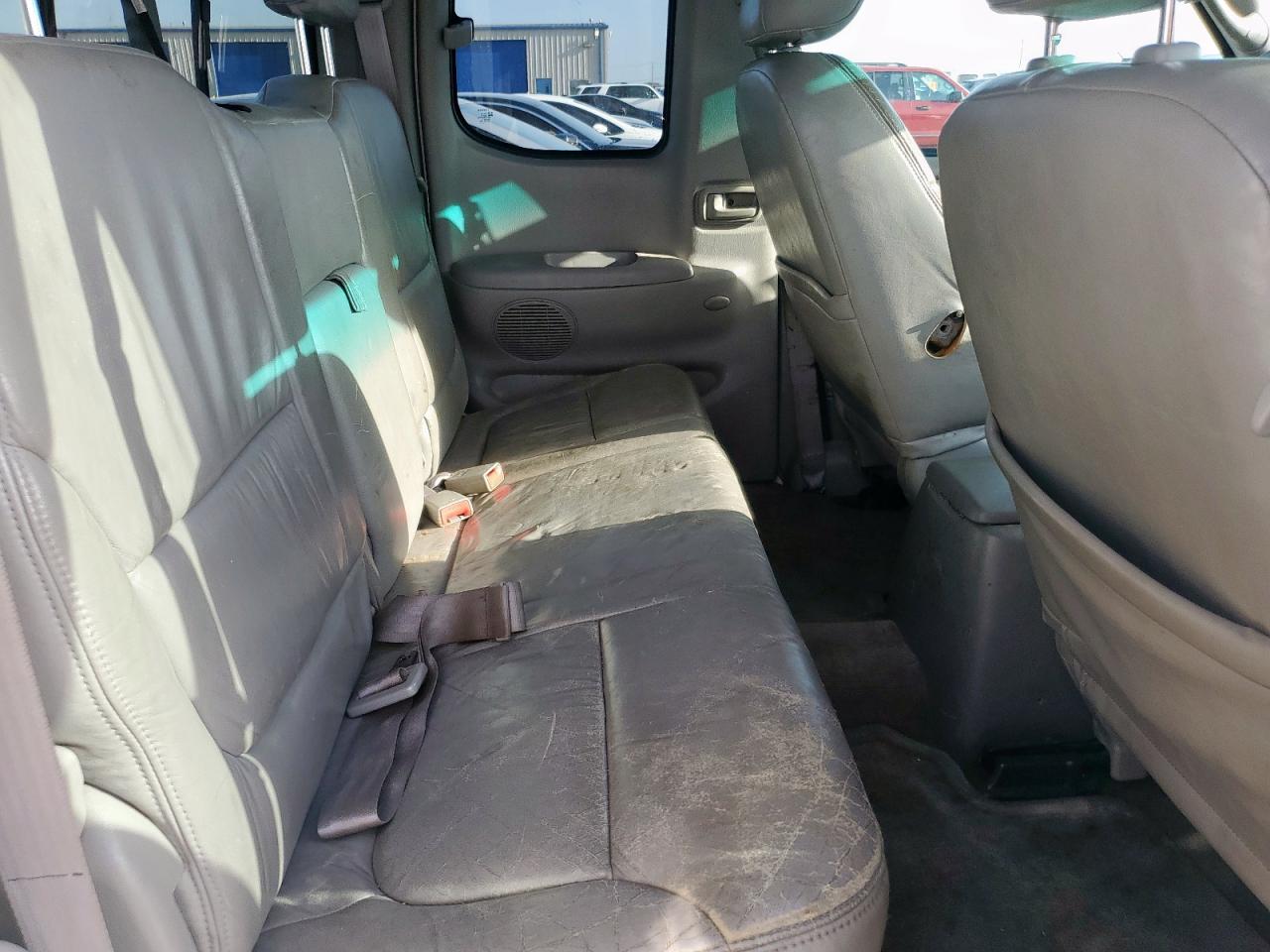 2002 Toyota Tundra Access Cab Limited VIN: 5TBRT38182S262693 Lot: 64887025