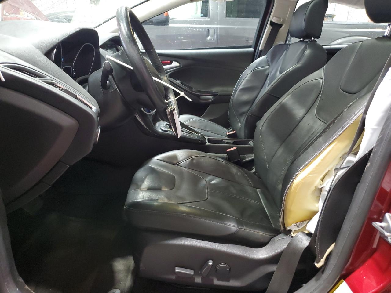 2017 Ford Focus Titanium VIN: 1FADP3J22HL265033 Lot: 64249555