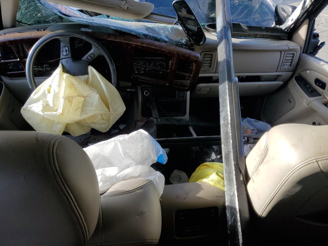 2003 Chevrolet Tahoe K1500 VIN: 1GNEK13T23R149593 Lot: 62584585