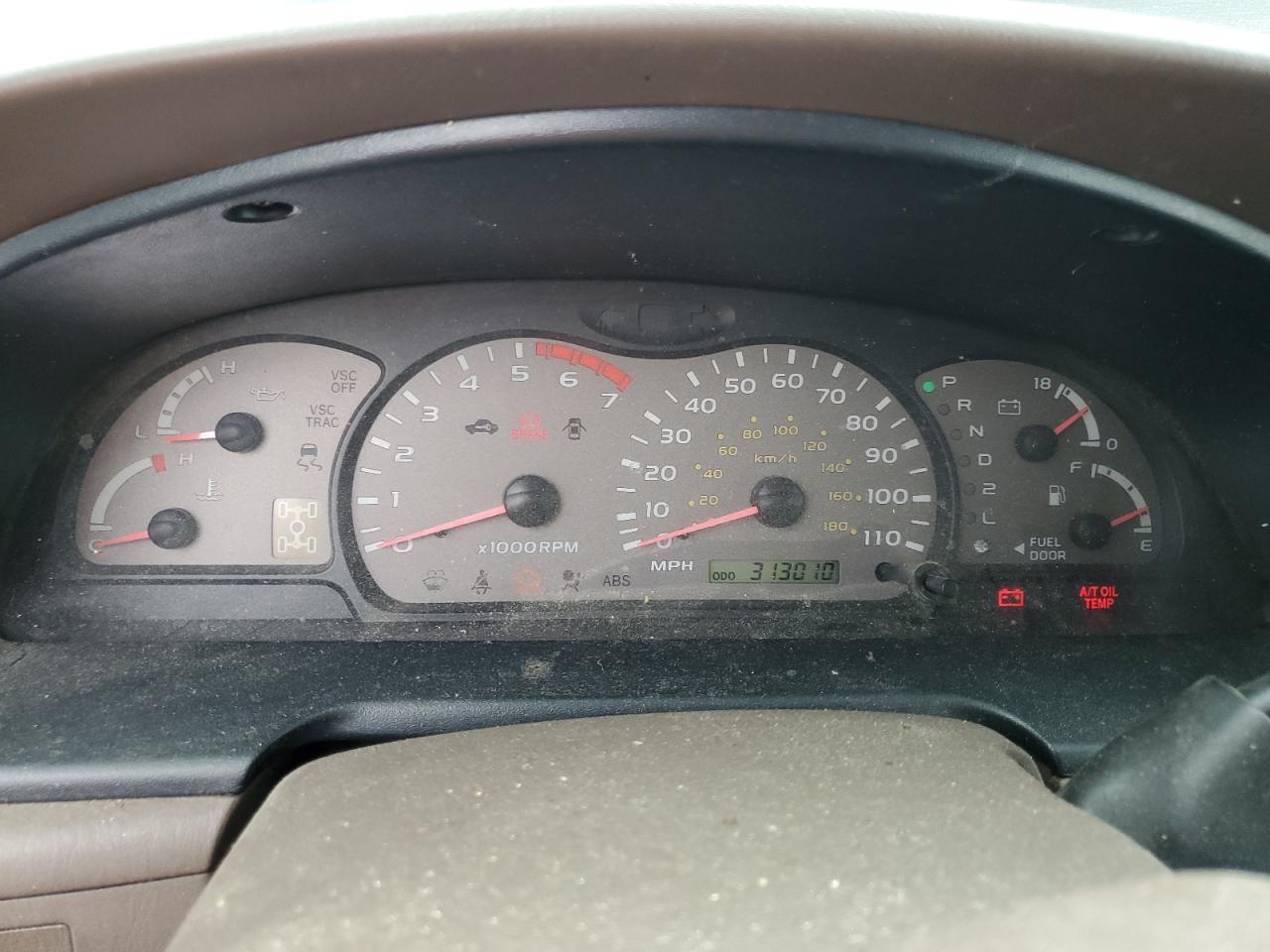 2002 Toyota Sequoia Limited VIN: 5TDBT48A32S110156 Lot: 62830495