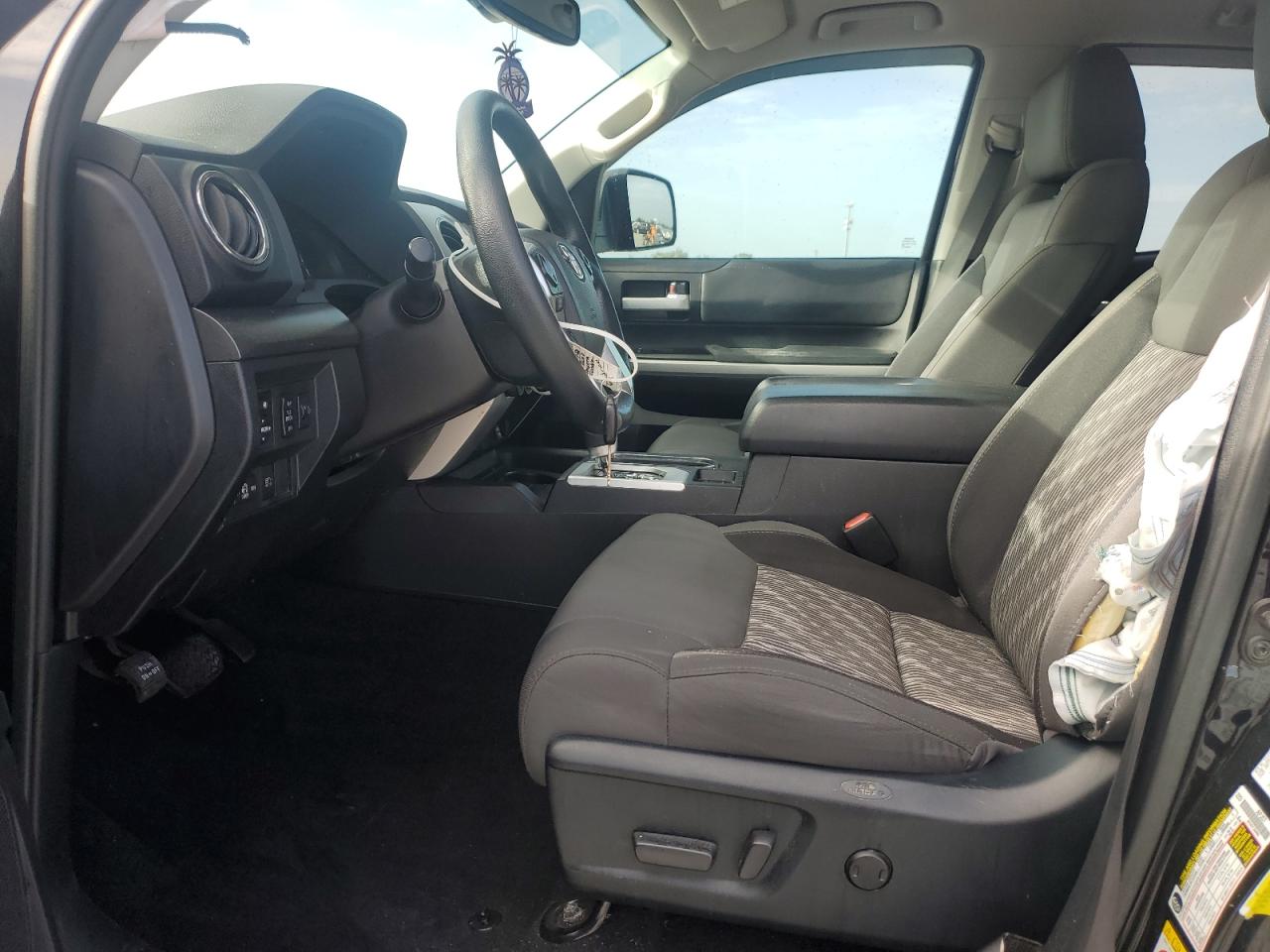 2018 Toyota Tundra Double Cab Sr VIN: 5TFUW5F15JX735627 Lot: 62729305