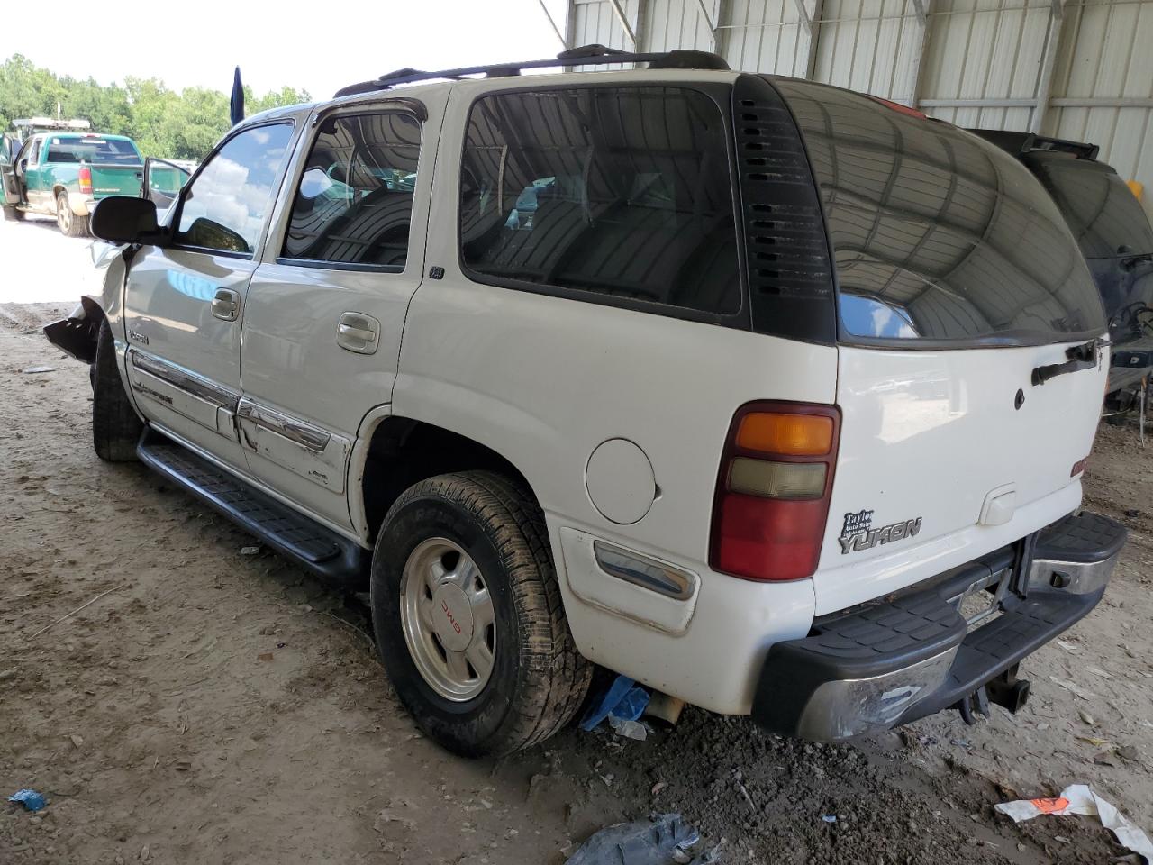 2002 GMC Yukon white null flexible 1GKEC13Z42R226185 photo #3