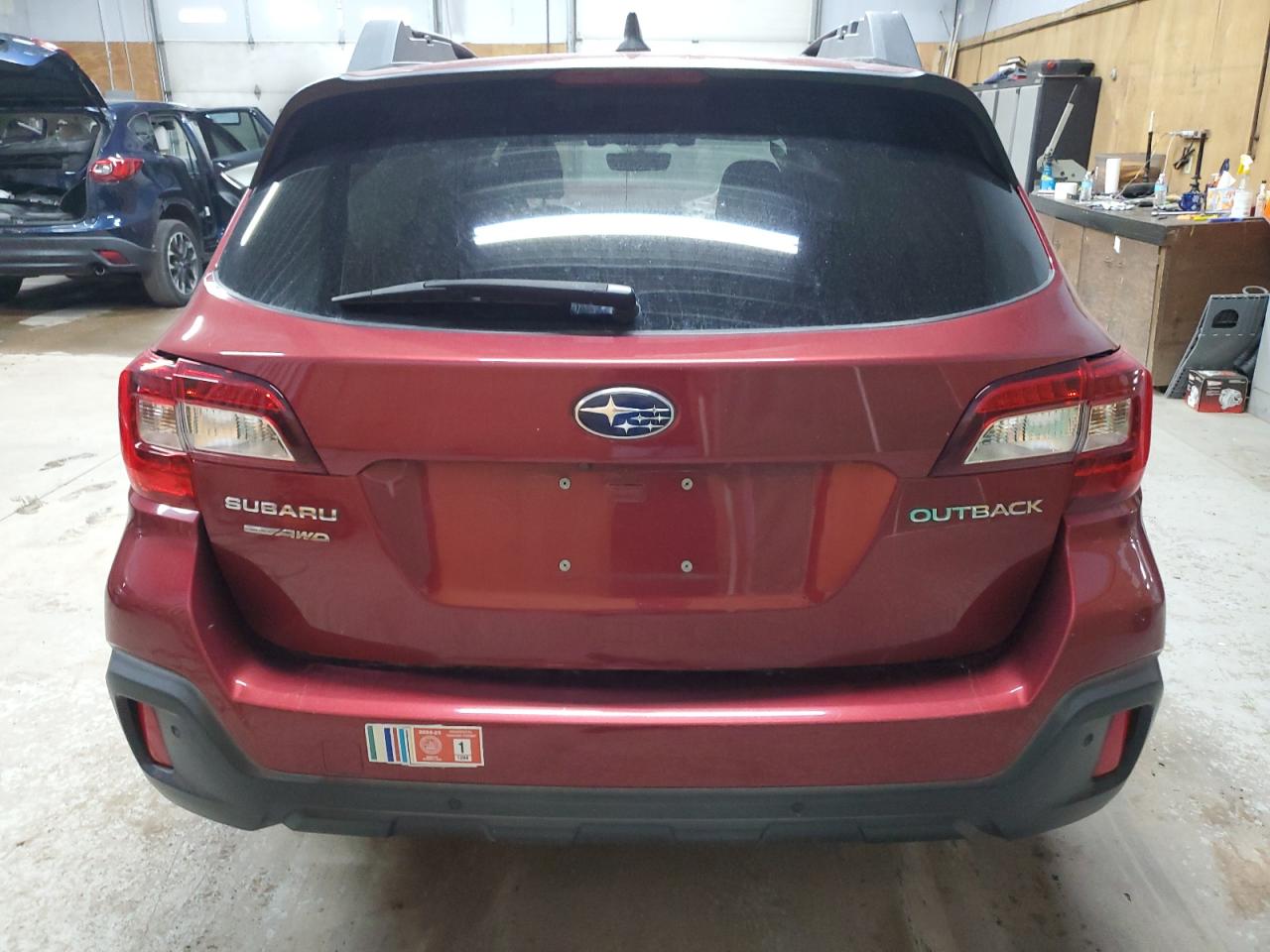 2018 Subaru Outback 2.5I Limited VIN: 4S4BSANC1J3270443 Lot: 65020305
