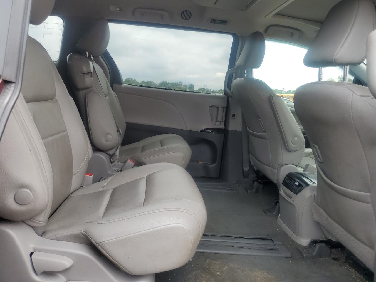 2020 Toyota Sienna Xle VIN: 5TDYZ3DCXLS039520 Lot: 64924895