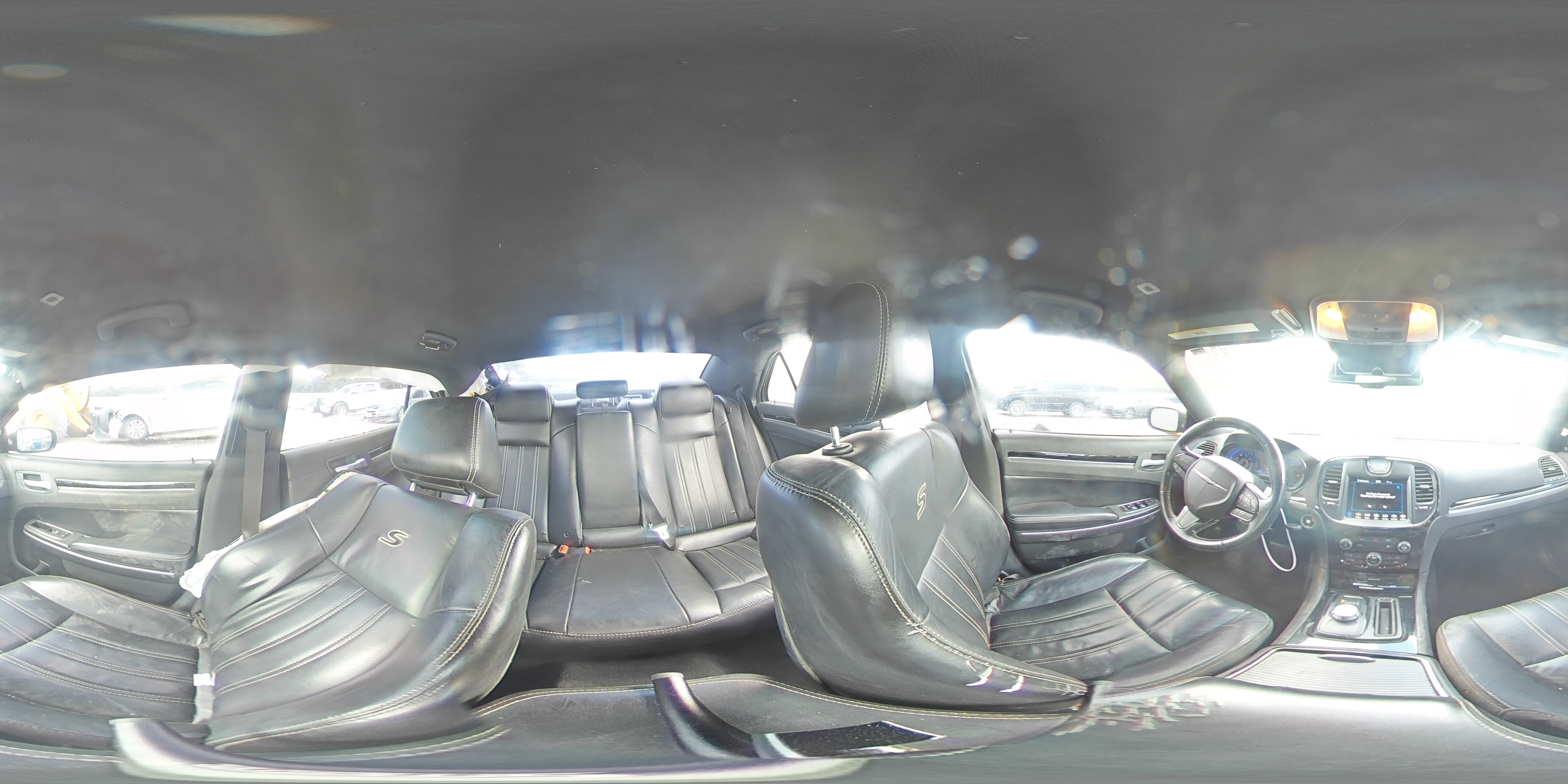 2019 Chrysler 300 S VIN: 2C3CCABG3KH562692 Lot: 67120575