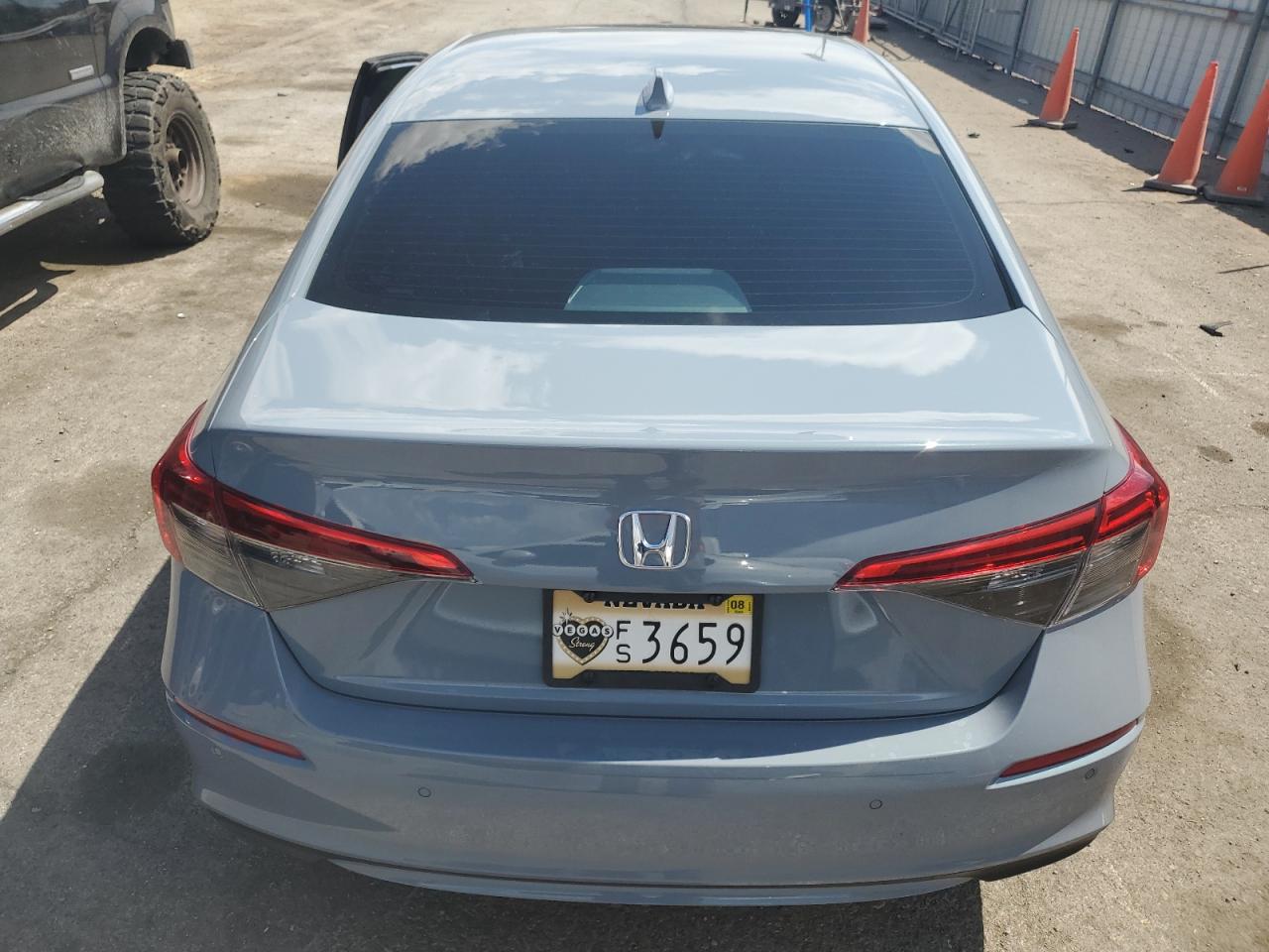 2024 Honda Civic Touring VIN: 2HGFE1F92RH333964 Lot: 65799395