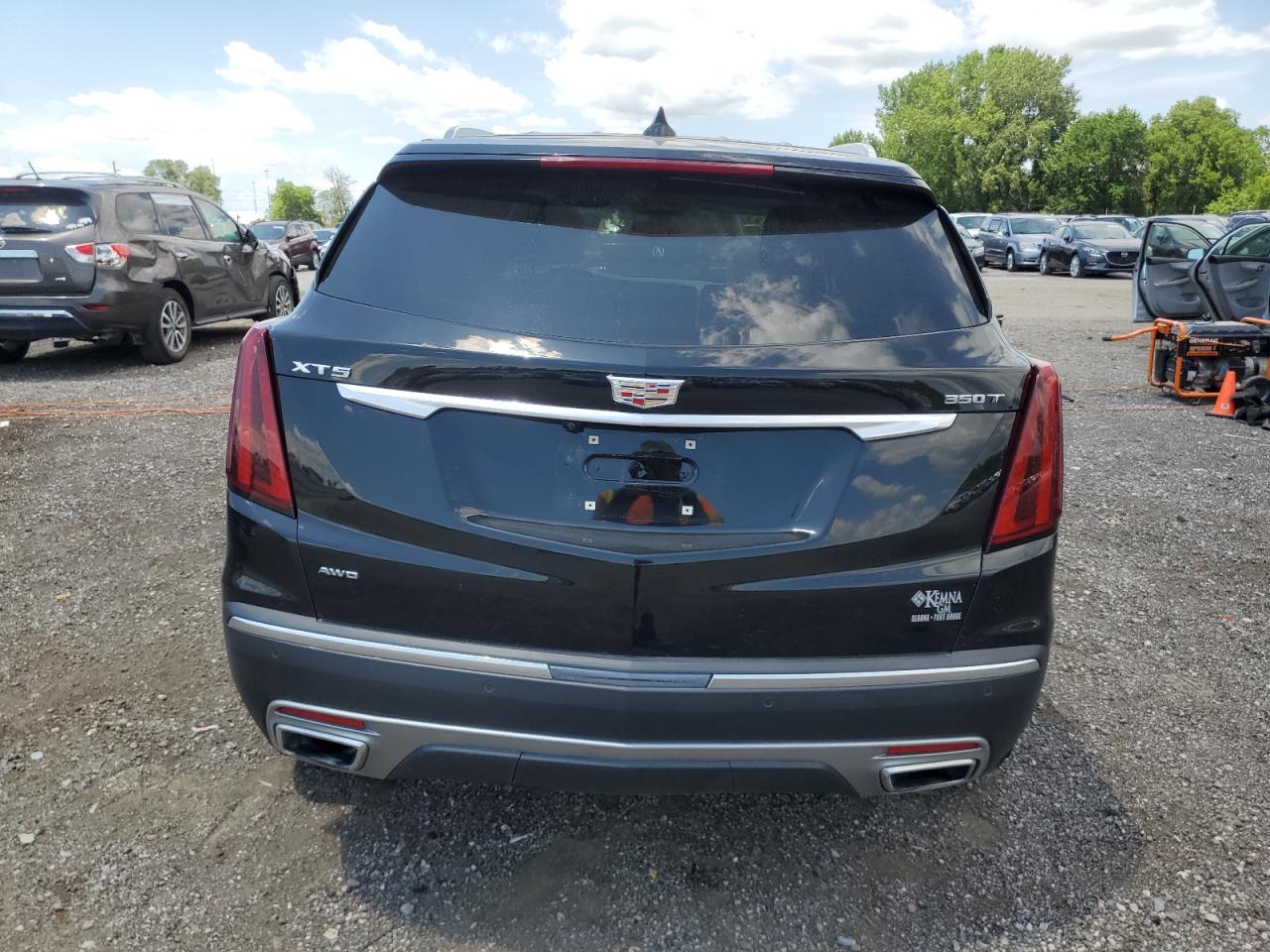 2022 Cadillac Xt5 Premium Luxury VIN: 1GYKNDR46NZ121930 Lot: 64083305